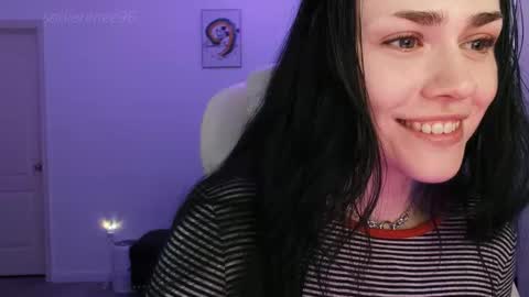 Snapshot of sadierenee96 chatting on September 29, 11:04 pm Sadie Renee online show from September 29, 11:04 pm