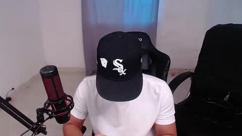 saenz_hotx online show from March 9, 10:30 pm