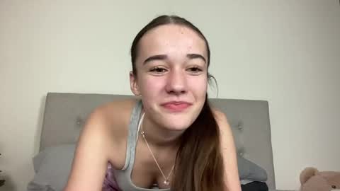 urs xxx content in my bio online show from April 18, 2:24 am