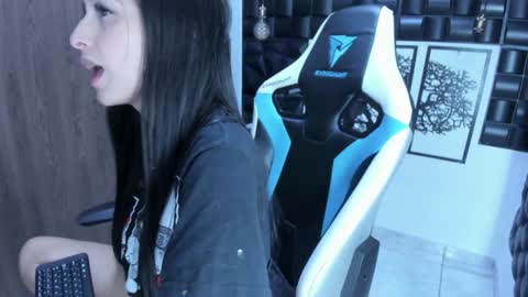 sahara online show from December 6, 10:46 pm