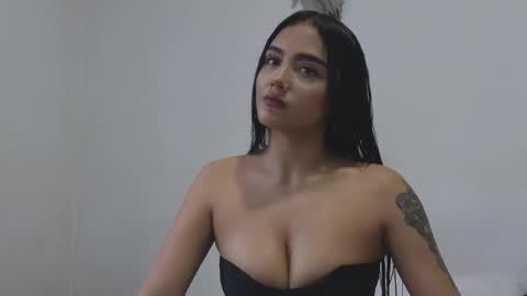 Sahara y Thiago online show from November 6, 11:24 am