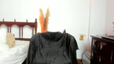 Sindy Scott online show from December 13, 10:45 pm