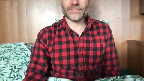 saint009 online show from March 5, 2:23 pm