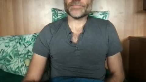 saint009 online show from October 15, 11:44 am