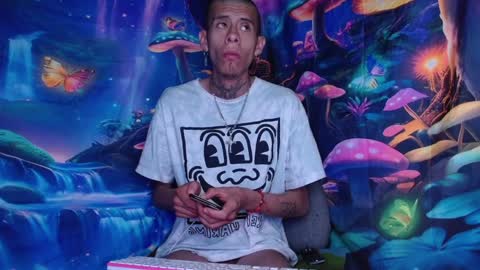 saint boy online show from January 13, 7:00 am