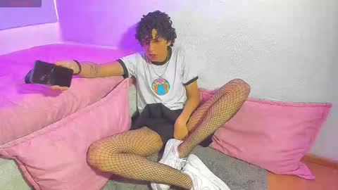 saint_dark online show from November 23, 2:48 pm