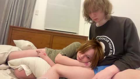 saintfawn online show from June 6, 4:46 pm