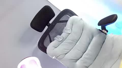 Van online show from October 16, 12:05 pm