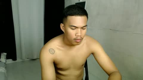 Taylor online show from February 3, 1:57 am