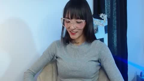 Sakura Skinny online show from February 26, 8:25 pm