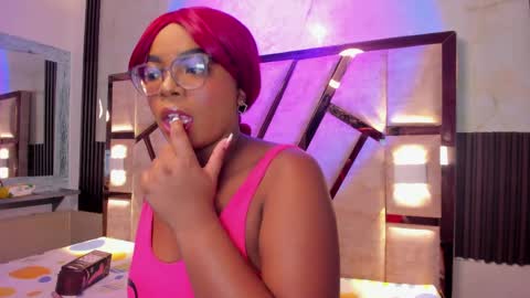 salem_rosee online show from May 14, 2:10 am