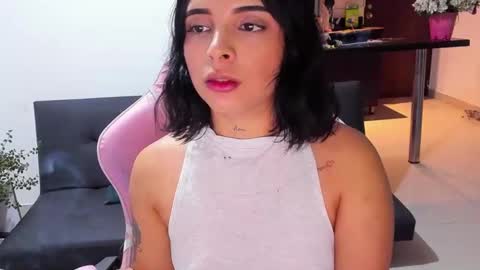 Snapshot of sallymaddoxx chatting on December 4, 2:47 am sallymaddoxx online show from December 4, 2:47 am