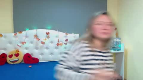 Sally online show from November 14, 8:00 pm