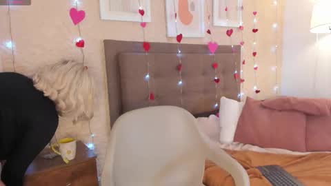 Salo     online show from February 12, 3:37 pm