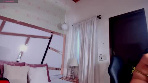 Snapshot of salo_kinlley chatting on October 13, 12:51 pm Salo Kinlley online show from October 13, 12:51 pm