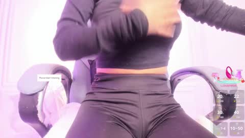 Snapshot of salome__evans chatting on September 17, 1:25 pm salome__evans online show from September 17, 1:25 pm