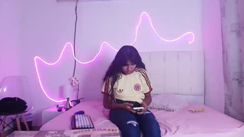 salome_horny3 online show from March 29, 10:33 pm