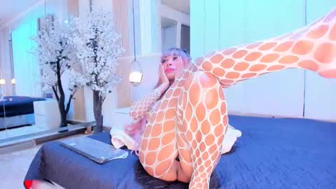  Salome benz online show from November 24, 10:52 pm