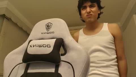 salvatore_montt online show from October 19, 4:17 am