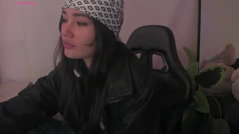 Stefana    or    Samchispas online show from February 25, 9:26 pm