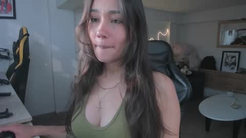 Stefana    or    Samchispas online show from November 11, 9:17 pm