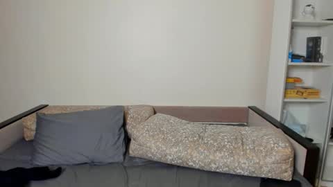 BACK IN 2 WEEKS online show from January 15, 12:19 am