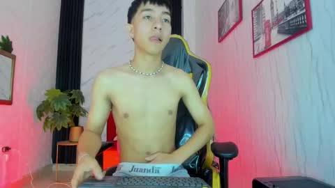 S A M online show from October 11, 9:07 pm