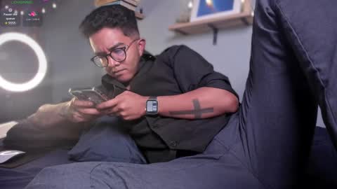 SAMUEL THOMPSON online show from December 3, 1:25 am