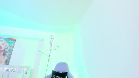 Samanta online show from October 3, 1:41 pm