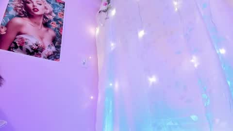 Samanta online show from March 3, 6:24 pm