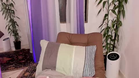 Samantha Ferrec online show from June 5, 10:48 pm