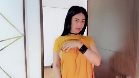Snapshot of samantha_larusso_ chatting on October 22, 2:08 pm Andy online show from October 22, 2:08 pm