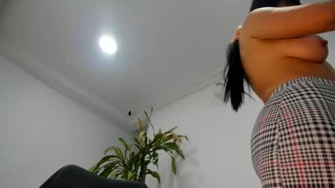samantha_milfs online show from November 4, 11:22 am