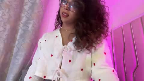 Samantha Bernardo online show from March 19, 4:18 am