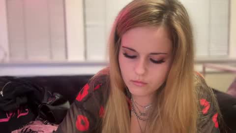 samanthafever online show from July 3, 5:23 am