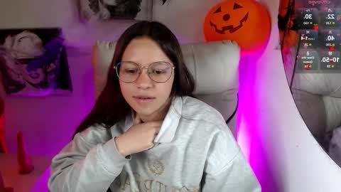 Samantha online show from November 4, 3:02 pm