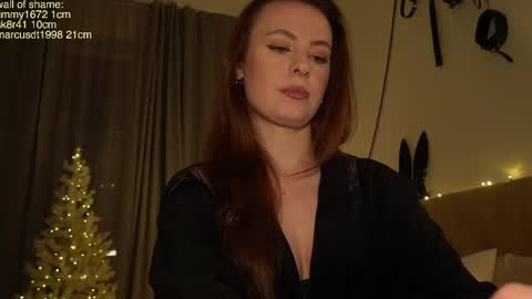 Goddess Samantha Vixen online show from December 15, 8:25 pm