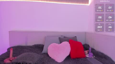 samara_hale online show from November 10, 7:49 pm