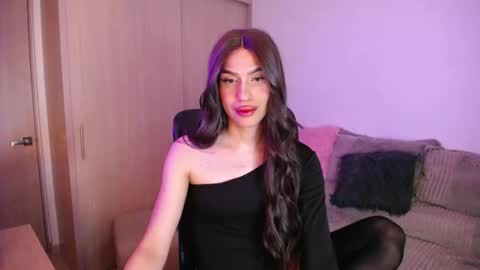 Snapshot of samarasilex chatting on October 22, 2:37 am Samara Silex online show from October 22, 2:37 am