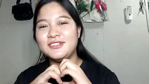 Olivia online show from April 3, 5:14 am