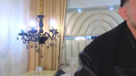 Sam  online show from December 18, 2:17 pm