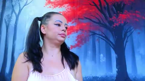     online show from October 5, 9:44 pm