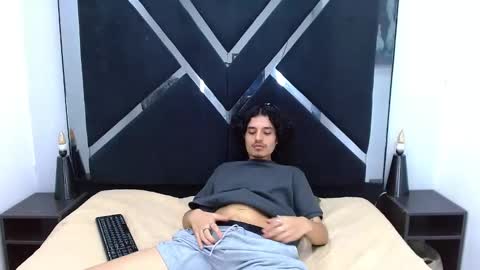 samisaturno online show from March 3, 7:54 pm