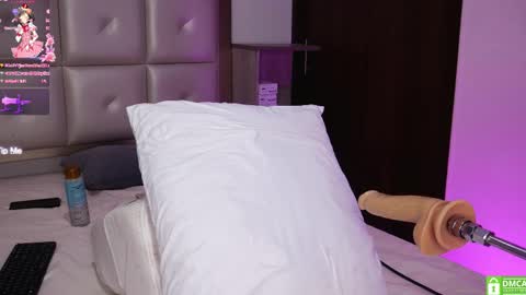 Snapshot of sammy_liz2 chatting on October 6, 2:13 pm sammy_liz2 online show from October 6, 2:13 pm