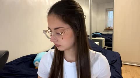 I am Sammy ntmuLets hit 10 Thumbs Up together online show from April 3, 4:08 am