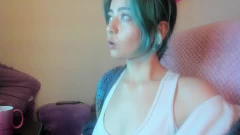   online show from March 31, 6:25 am