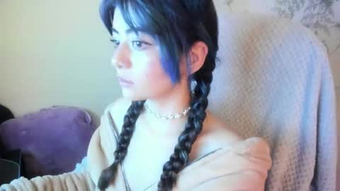   online show from December 23, 10:10 am