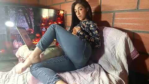 Snapshot of samntha_ferrer28 chatting on October 20, 9:09 pm Samantha ferrer online show from October 20, 9:09 pm