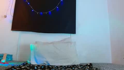 Snapshot of samntha_ferrer28 chatting on February 6, 6:08 am Samantha ferrer online show from February 6, 6:08 am