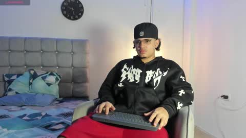 samxx_muscle online show from October 29, 2:52 pm